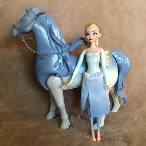 Used Elsa and swim and walk nokk